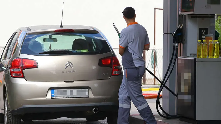 Uluslararası Enerji Ajansı İkinci Çeyrekte Petrol Talebinde En Büyük Düşüşü Öngördü