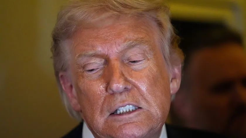 ABD'de eski savcı, Trump soruşturması raporunu kendine e-postayla gönderdi