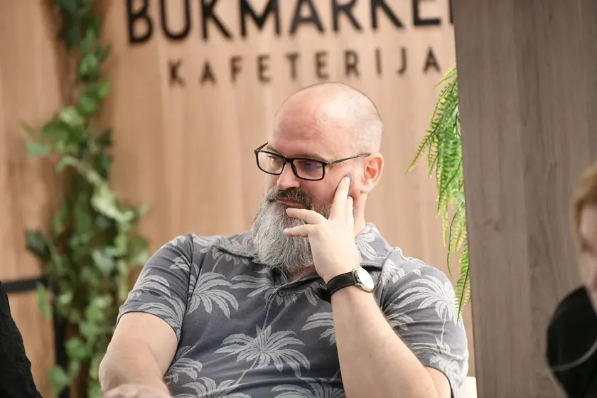 Sırp yayıncılar Belgrad Kitap Fuarı'nı boykot ediyor: NIN ödüllü yazar Tuševljaković de katılmayacak