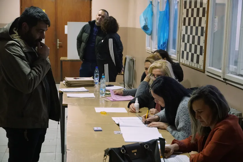 Kula Seçimlerinde Yeni Strateji: Gençlik Hareketi ve Muhalefet İttifakı Ayrı Listelerle Geliyor