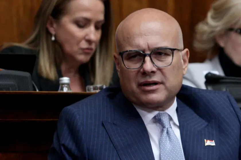 Sırbistan'dan Vuçeviç, Macar kökenli Sırbistan vatandaşlarını Orban'a oy vermeye çağırdı