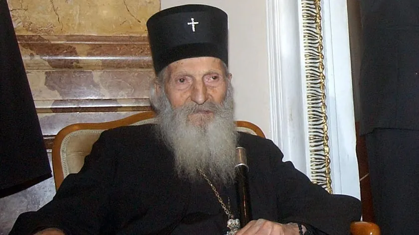 Albanac Patriarş Pavlu İki Şamar Vurdu.