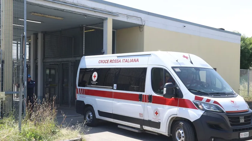 İtalya'da ağır bir trafik kazası 6 kişi hayatını kaybetti, 30 kişi yaralandı