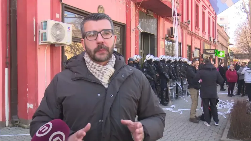 Opsadno durum Zajeçar'da devam ediyor: Geçici organ bütçeyi yönetiyor, sözleşmeler imzalıyor ve kadroları değiştiriyor