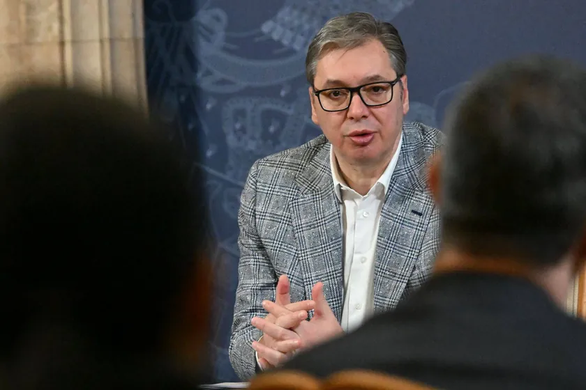 Başlık: Sırbistan'da Ana Bekuta Konseri Sırasında Protesto Olayları