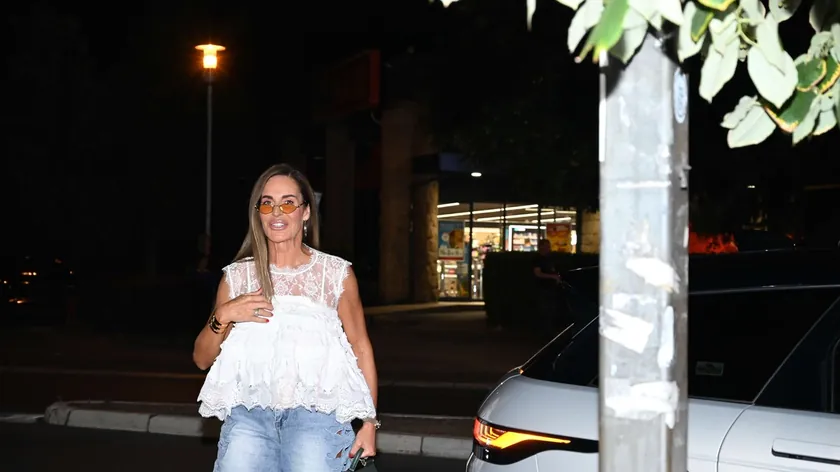 Milena Kačavenda, rijalite yarışmasına katılan bir kişi, programın çekimleri öncesinde kamera karşısına çıktı.