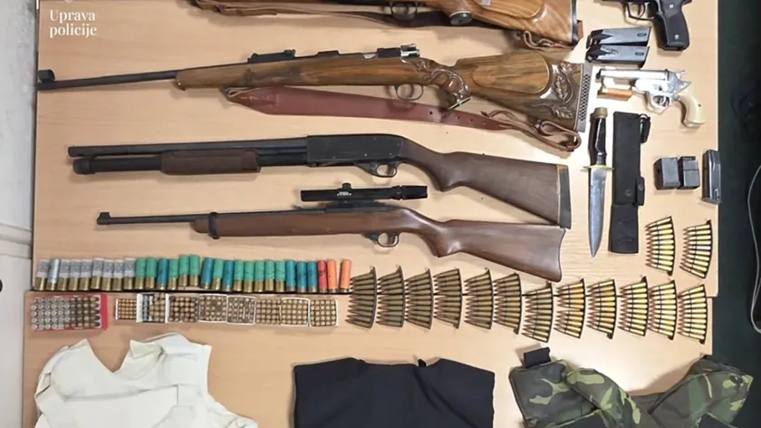 Karadağ'da Yakalanan İş İnsanı Aco Đukanović'in Evinde Gizemli Silah Bulundu