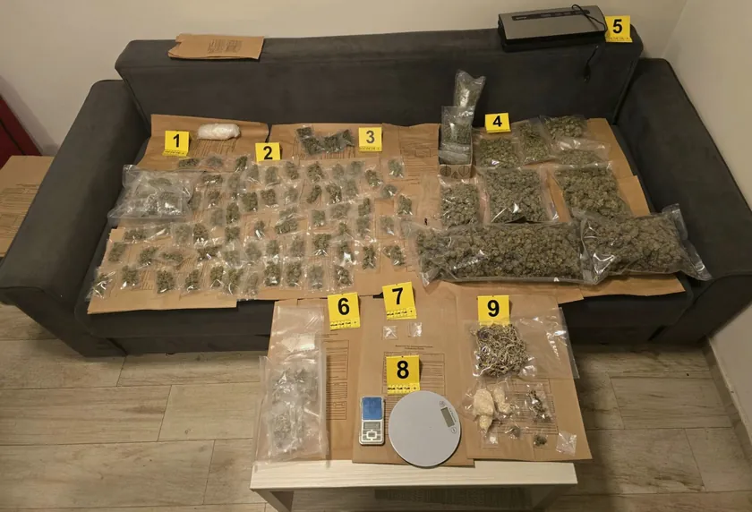 Genç adam Vračar'da yakalandı: Polis 500 gram kokain buldu