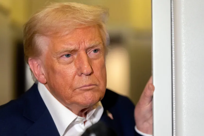 Donald Tramp: Venezüela'dan elde edilen petrol satışından kazanç, ABD'li şirketlerle paylaşılacak