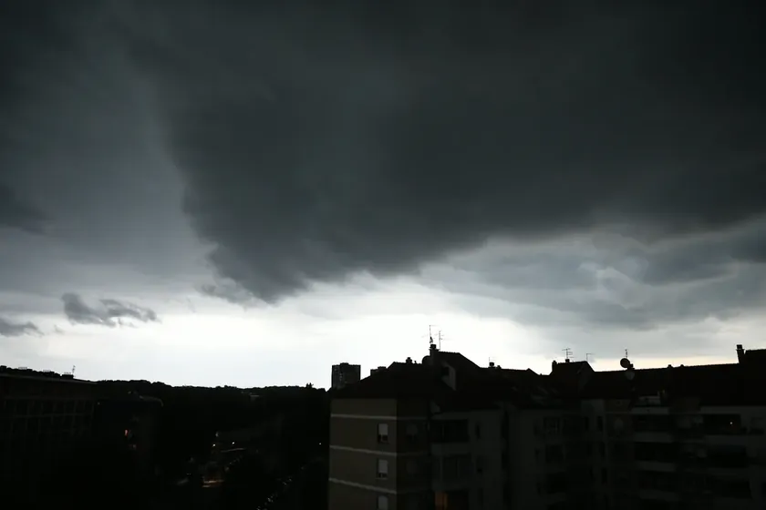 Hırvatistan'daki şiddetli fırtına Sırbistan için de uyarı niteliği taşıyor