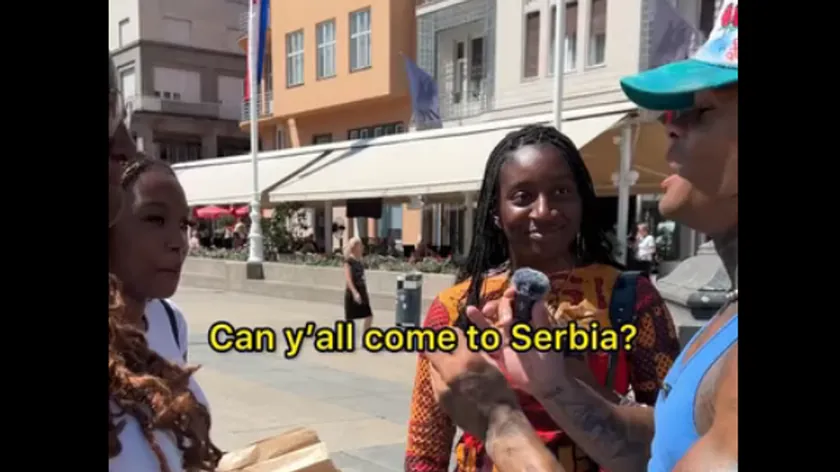Amerikan bir influencer Sırbistan hakkında yanlış düşünceler besleyen İrlandlı turistlerle konuştu.