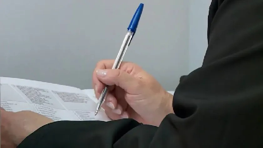 Sırbistan'da Avukat SNS Seçmenlerinin İhtiyaç Listesini Sosyal Medyadan Aktardı