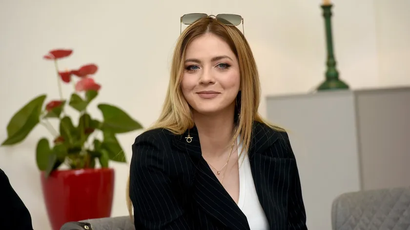Nina Janković, düşük ücretlerle de çalıştığı için bilinir.