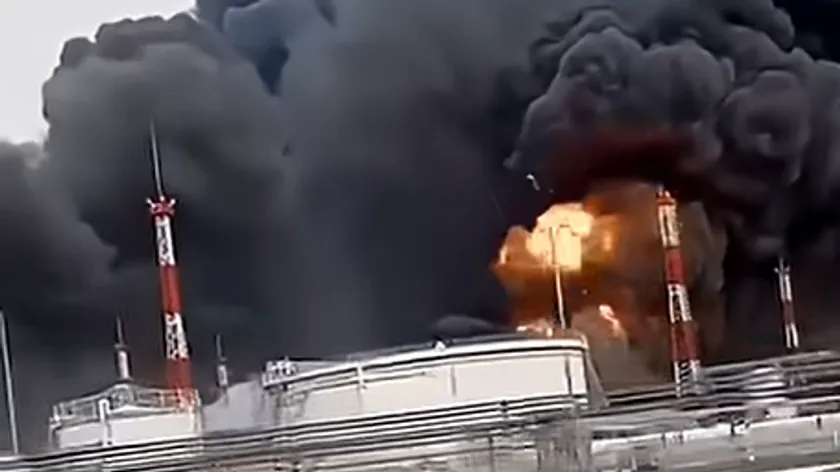 Ukrayna saldırıları Rusya'nın petrol ihracat kapasitesinin yüzde 40'ını durdurdu