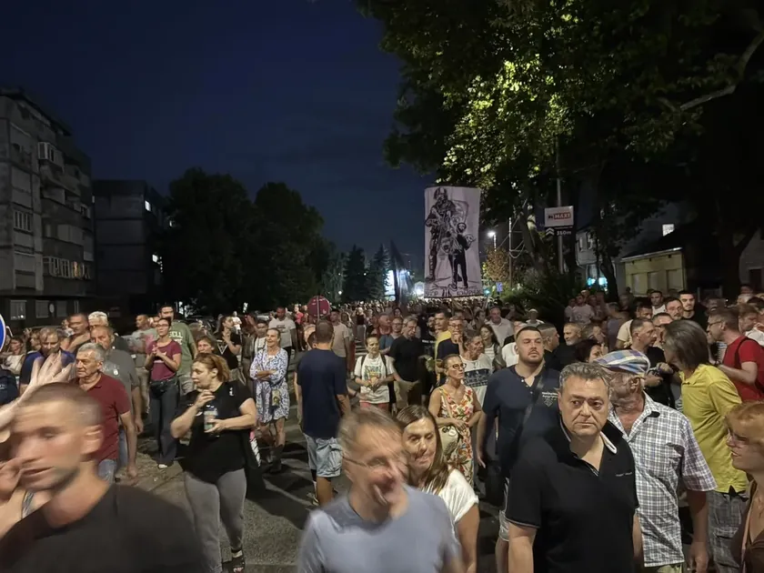Valjevo'da proteste anımsatıyorlar.