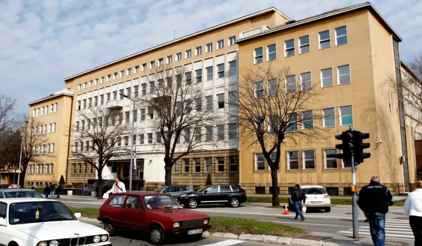 Sırbistan'da organize suç operasyonunda dört kişi gözaltına alındı, uyuşturucu ele geçirildi.