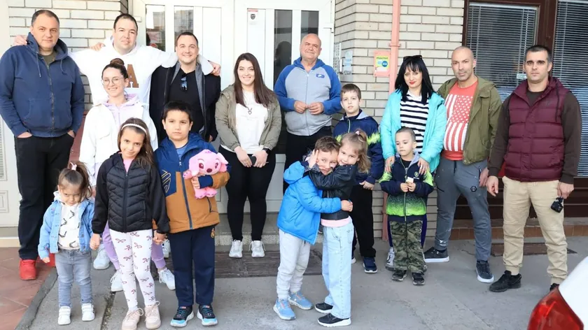 Sırbistan'ın Niş Kentinde Komşular Yöneticileriyle Paskalya'yı Dayanışma Ruhunda Kutladı