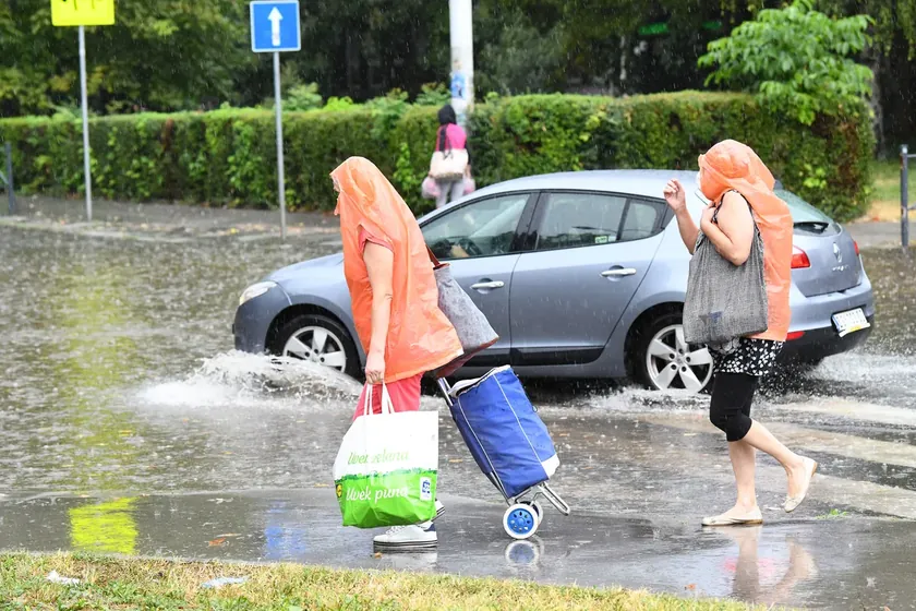 Sırbistan'da Eylül ayının hava durumu açıklandı Sıcak bir hafta sonundan sonra, bu tarihten itibaren yağmur ve şimşek bekleniyor