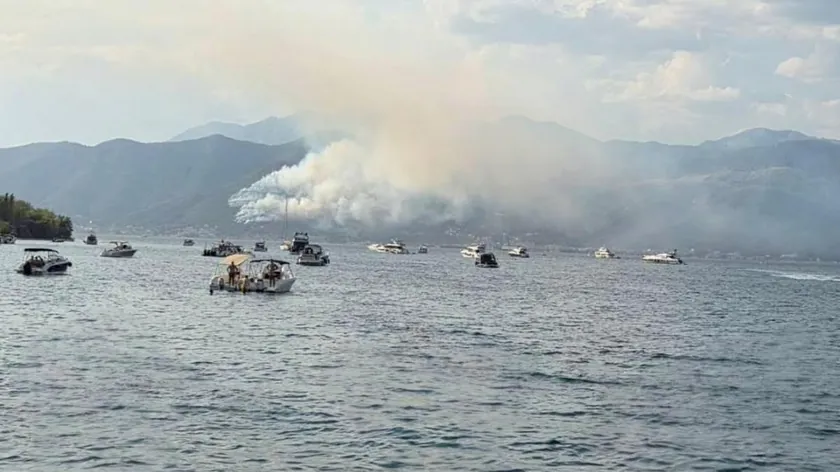 Hırvatistan ve Karadağ'da korkunç yangınlar çıktı.