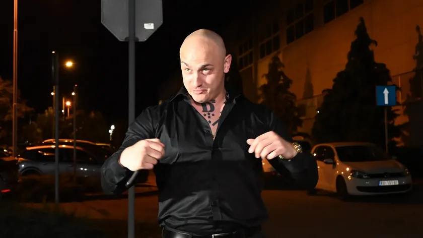 Sırp şarkıcısı Dragomir Despić Desingerice'nin eşi Nevena ile ilgili açıklamaları gündeme geldi.