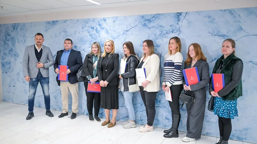 Sırbistan'a Yurt Dışından On Yeni Sağlık Çalışanı Daha Dönüş Yaptı