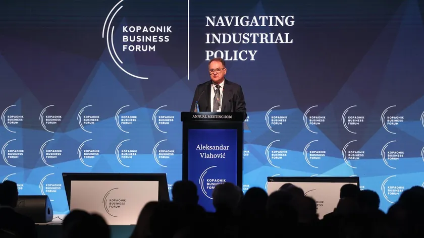Sırbistan Kopaonik İş Forumu rekor katılımla tamamlandı, Vlahović bağlantı önemini belirtti.
