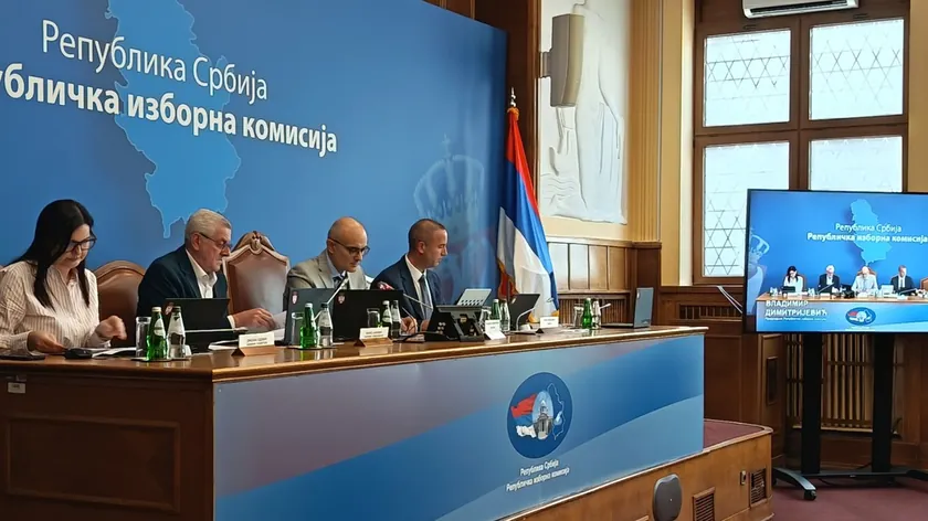 Sırbistan'da düzenlenecek erken genel seçimler için "Aleksandar Vučić - Birleşik Sırbistan" adlı liste başvurusu kabul edildi.