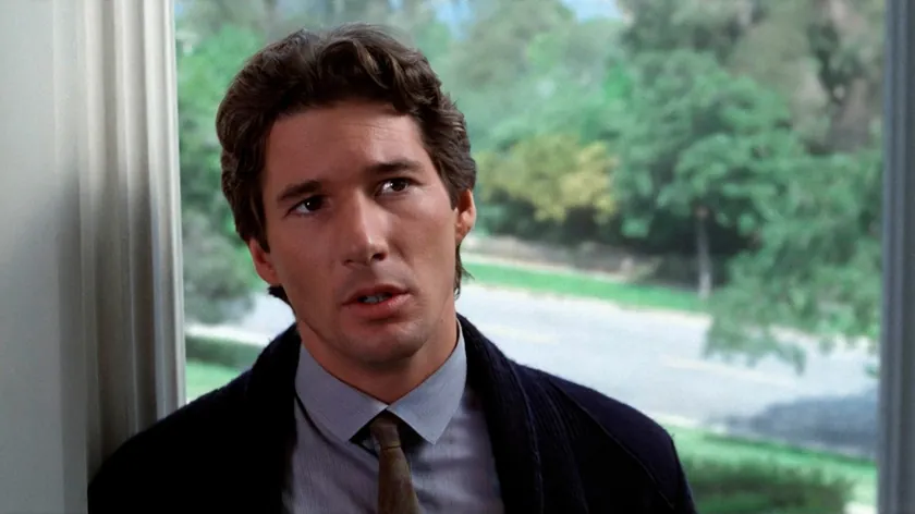 1982 yapımı kült film Riçard Gere'yi ünlüleştirdi ancak bir sahneyi sonsuza dek silmek istediğini söyledi "Çok gerçekti"