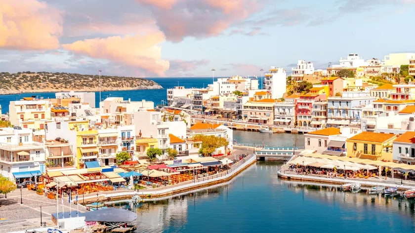 Sırbistanlı bir çiftin Yunanistan'daki huzurlu tatil beldesini paylaşması