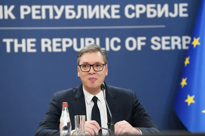 Sırpistan Cumhurbaşkanı Aleksandar Vučić'in Avrupa Birliği üyeliğine giden yolda gerekli reformları hayata geçirmek için çabalaması gerektiği belirtildi.