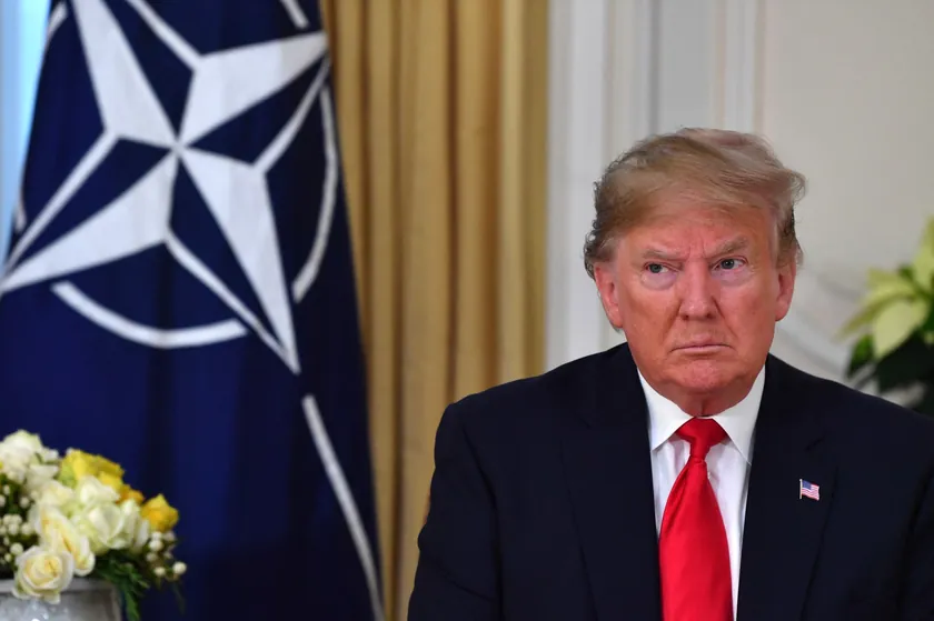 NATO'da Kriz: Trump, Grönland Üzerinden Avrupa'ya Yeni Gümrük Vergileri Tehdit Etti
