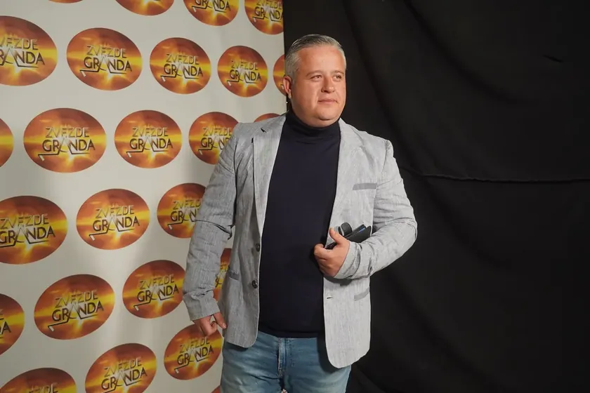 Sırbistanlı Ünlü Şarkıcı Nemanja Nikolić Kariyerini Bırakıp Ormanda Yeni Hayat Kurdu