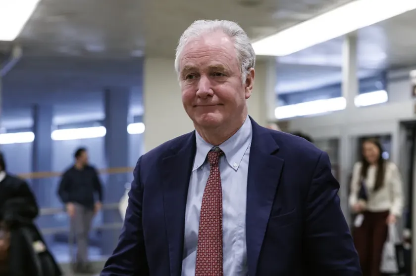 ABD Senatörü Van Hollen: Trump'ın İran'a Saldırı Nedenini Kimse Açıklayamıyor