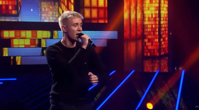 Sırbistanlı Şarkıcı Ivan Simic Sahne Öncesi Çevrimiçi Dolandırıcılık Kurbanı Oldu