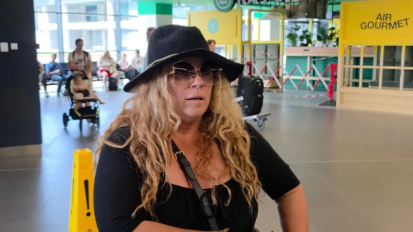 Indira Radić, diğerlerinden farklı bir tatil geçiriyor "Tanrı ile Konuşmalar"