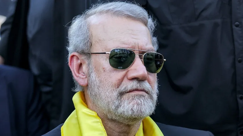 İran'da liderlik tartışmaları sürerken, Ali Larijani yönetimde kritik role sahip oldu
