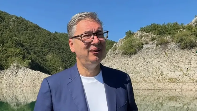 Sırbistan Cumhurbaşkanı Aleksandar Vučić, jugobatı Sırbistan'ı ziyaret ediyor.