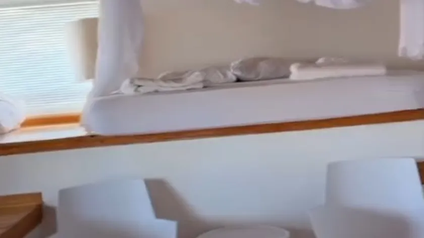Sırp televizyoncu Vesna de Vinča hala bir gemi üzerinde yaşıyor.
