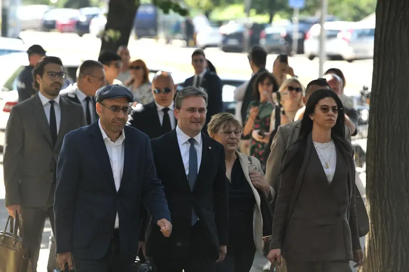 Sırbistan'da devam eden birçok dava Eylül ayında tekrar mahkemede görüşülecek.