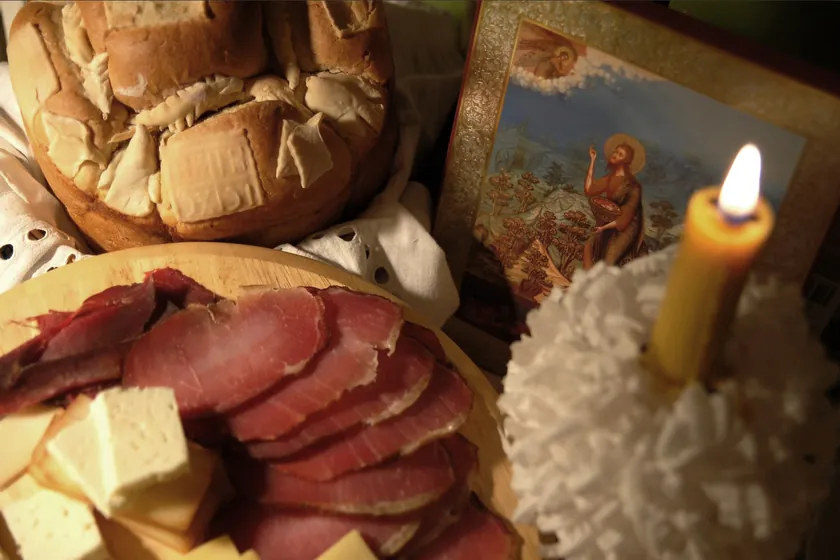 Sveti Jovan Krstitelj'in Kutlaması ve İlgili Gelenekler