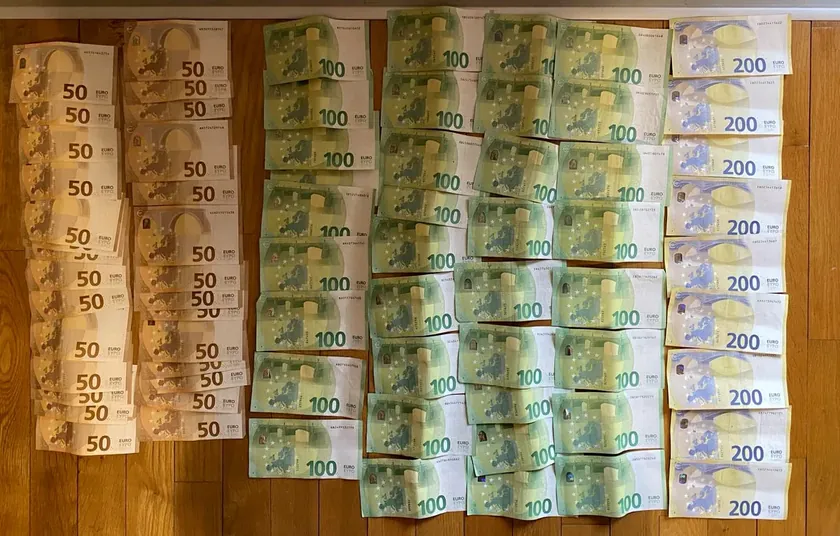 Sırbistan'da Narkotik Baronunun Kara Parası Aklayan Şüpheliler ve Silahlar Ele Geçirildi