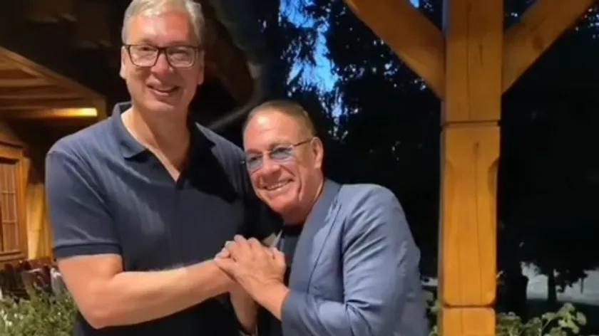 Sırbistan Cumhurbaşkanı Aleksandar Vučić, ünlü Hollywood oyuncusu Jean-Claude Van Dam ile buluştu.