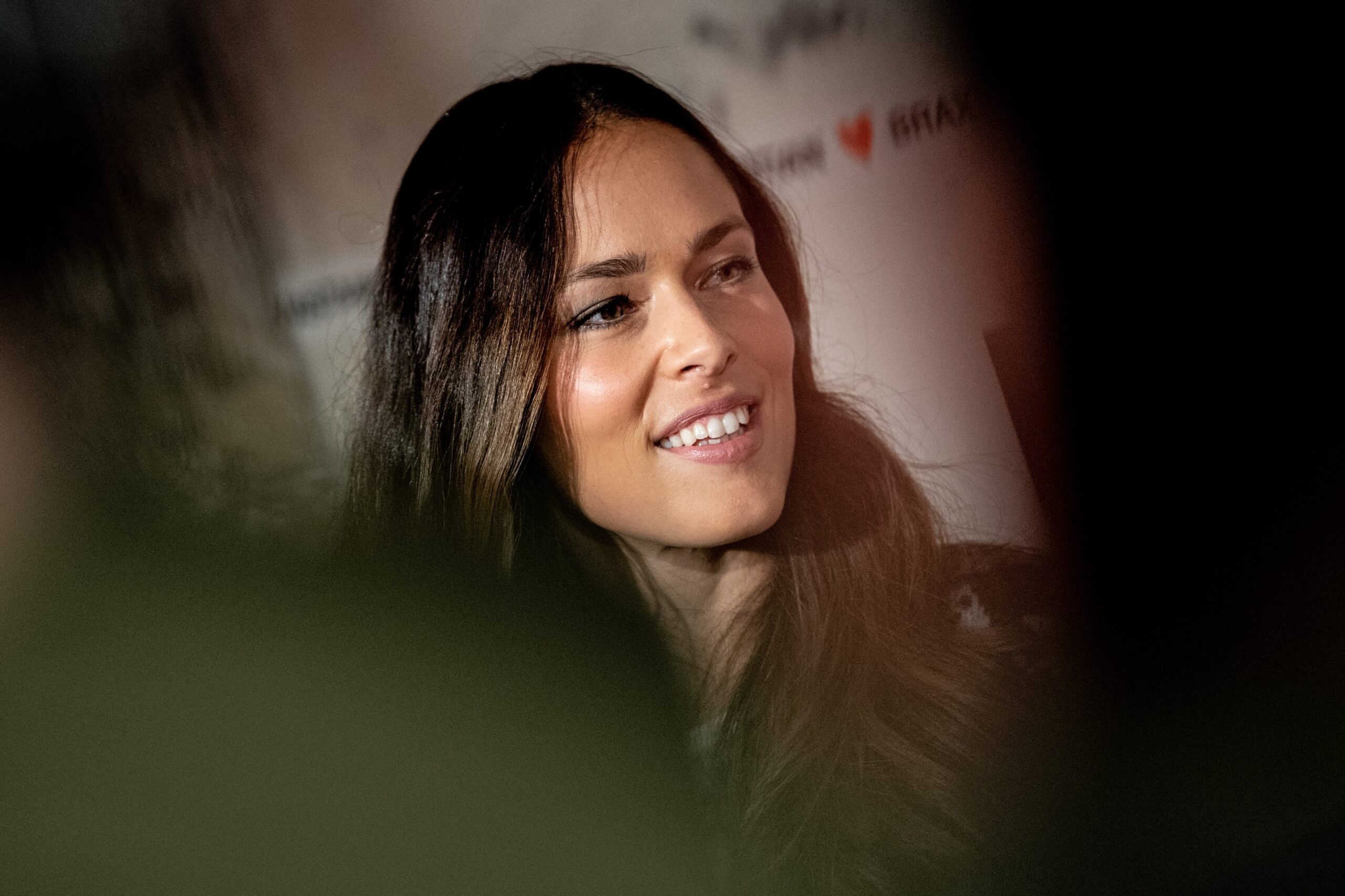 Ana Ivanović, ünlü Sırp tenisçi, sosyal medya üzerinden tüm Ortodoks Hristiyanlara Božić kutlaması yaptı.