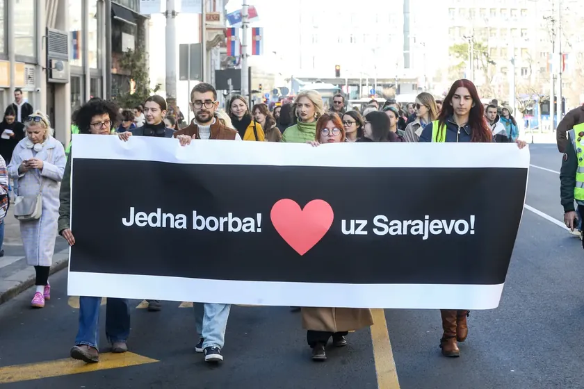 Sırbistan'ın başkenti Belgrad'da Saraybosna halkıyla dayanışma eylemi gerçekleştirildi