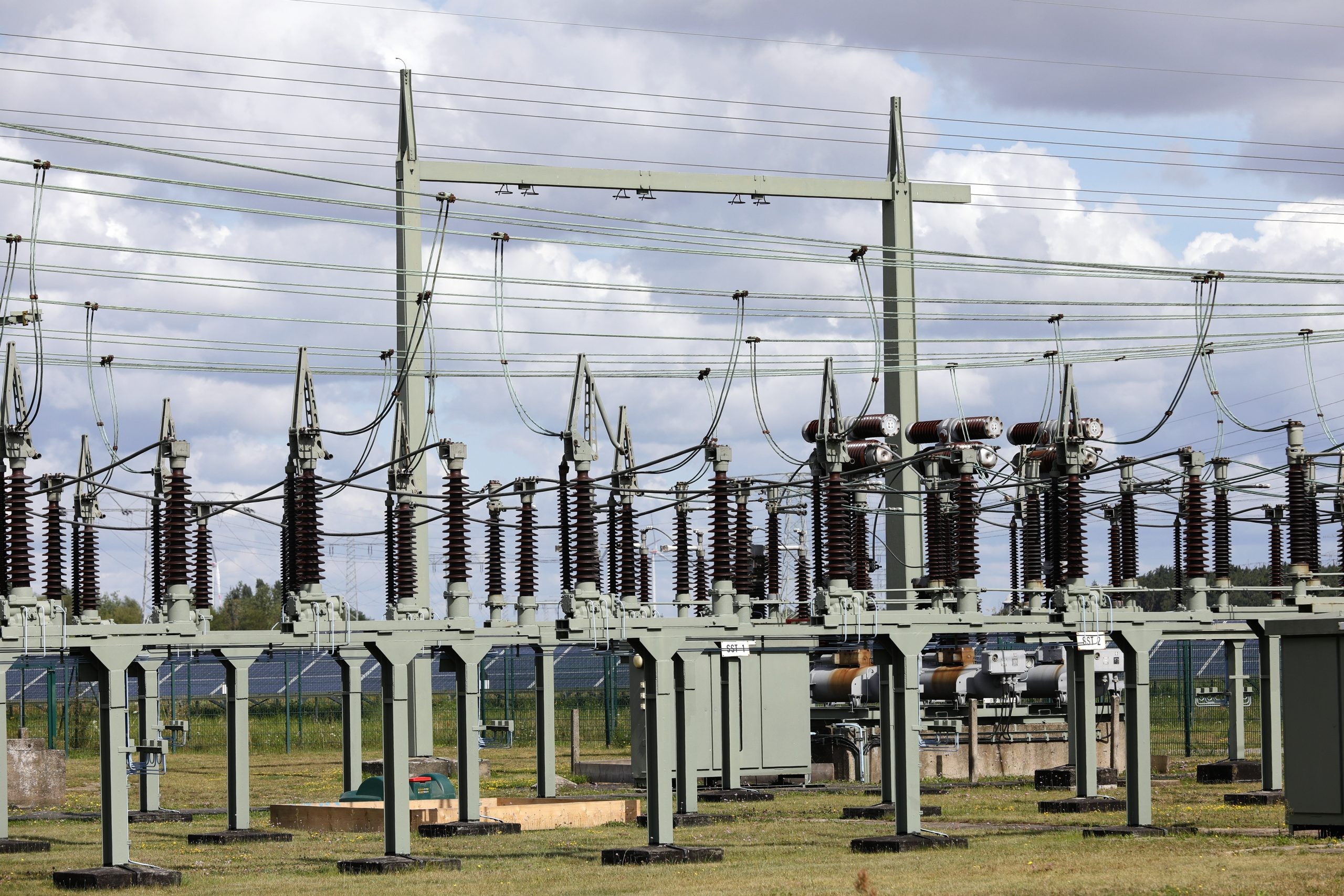 Loznica'da 10.500 Kişi Elektriksiz: En Fazla Etkilenenlere Jeneratör Gönderilecek