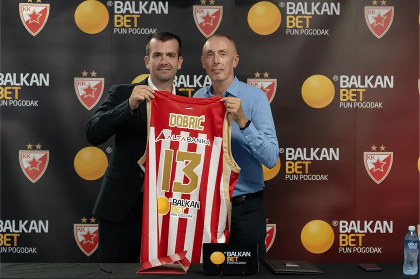 Balkan Bet şirketi KoÅ¡arkaÅ¡kog kluba Crvena zvezda'nın altın sponsor oldu.