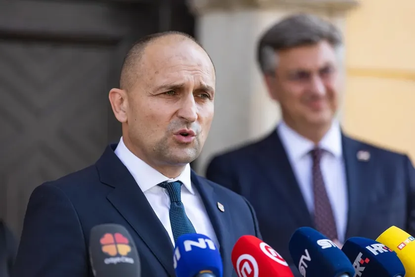 Hırvatistan Başbakan Yardımcısı ve Savunma Bakanı Ivan Anušić, Sırbistan'a yönelik politik adımların Mladić'in cenaze töreninden sonra atılacağını bildirdi.