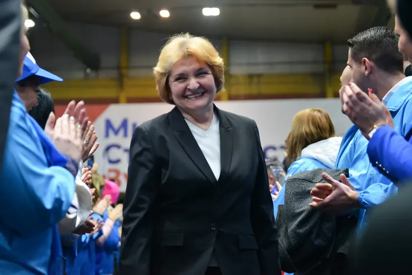 Sırbistan'da yeni siyasi ittifak kuruldu, iktidarın Truva atı olduğu şüpheleri