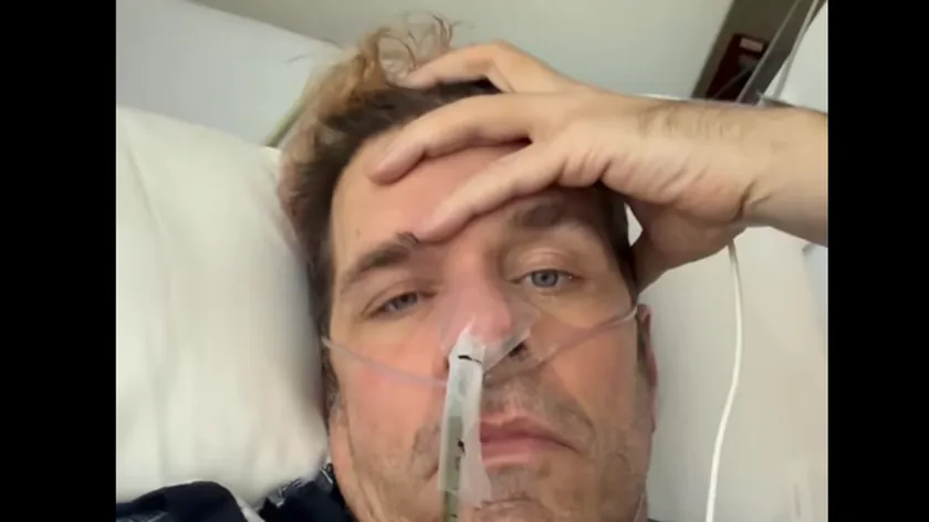 Ünlü Blog Yazarı Perez Hilton İlaç Hatası Yüzünden Sepsis Teşhisiyle Hastaneye Kaldırıldı