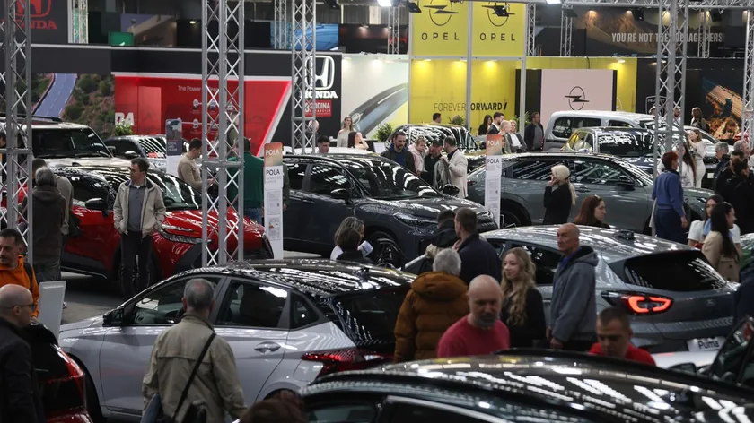 Almanya'da Otomotiv Sektöründe İş Hissiyatı Düştü, Şirketlerde İyimserlik Azaldı